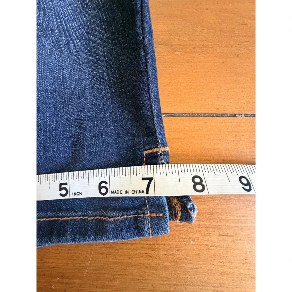 1822 Denim Dark Wash Bermuda Shorts Women's Size 6 Stretch Casual‎ Everyday